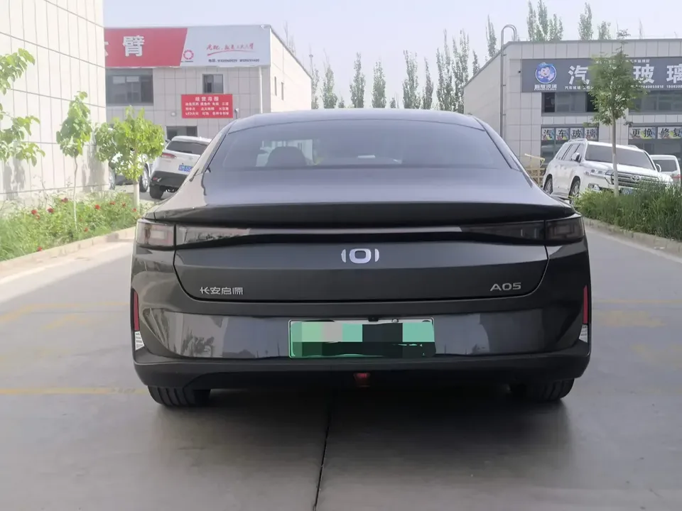 Changan Qiyuan A05 Changan Qiyuan A05 2025 Really fragrant version 145 transcendence 2025 — thumbnail 2