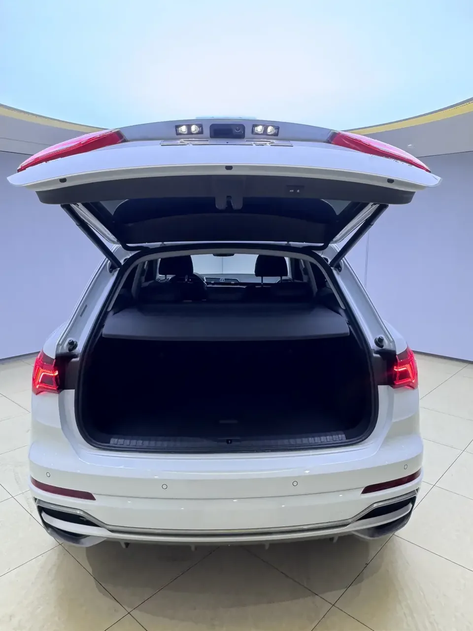 Audi Q3 Audi Q3 2022 35 TFSI Stylish Dynamic 2022 — thumbnail 3