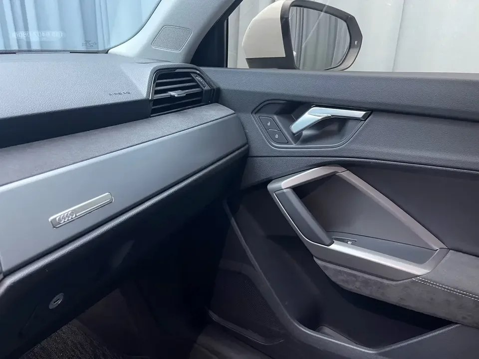 Audi Q3 Audi Q3 2022 35 TFSI Stylish Dynamic 2022 — thumbnail 3