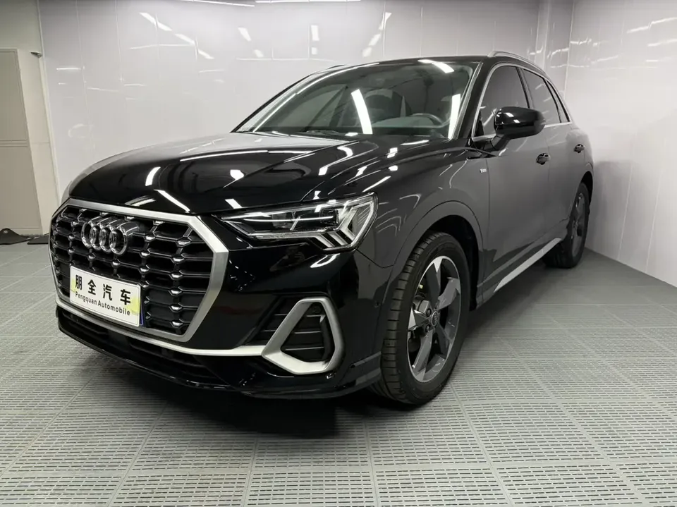 Audi Q3 Audi Q3 2022 35 TFSI Stylish Dynamic 2022 — фото 1, купить с доставкой в Москву