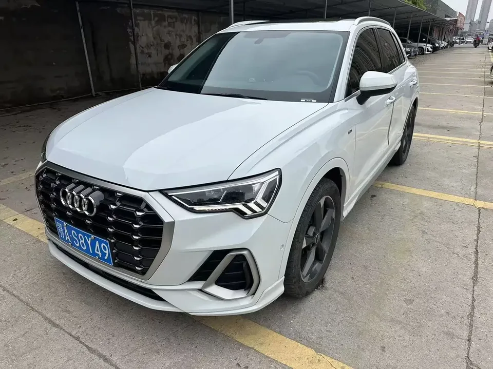 Audi Q3 Audi Q3 2022 35 TFSI Stylish Dynamic 2022 — photo 1, buy with delivery to Moscow