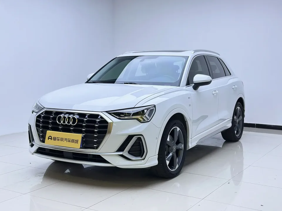 Audi Q3 Audi Q3 2022 35 TFSI Stylish Dynamic 2022 — photo 1, buy with delivery to Moscow