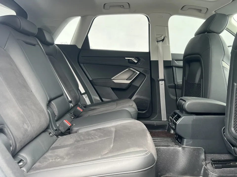 Audi Q3 Audi Q3 2022 35 TFSI Stylish Dynamic 2022 — thumbnail 4