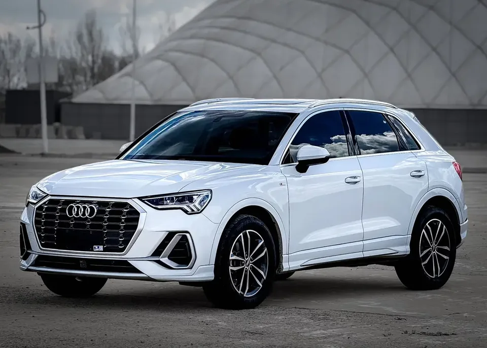 Audi Q3 Audi Q3 2022 35 TFSI Progressive Dynamic 2022 — photo 1, buy with delivery to Moscow
