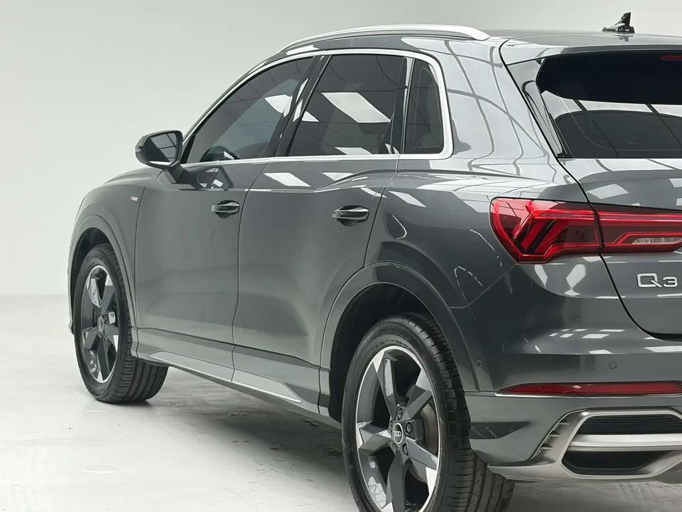 Audi Q3 Audi Q3 2022 35 TFSI Stylish Dynamic 2022 — thumbnail 3