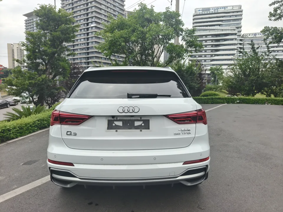 Audi Q3 Audi Q3 2023 35 TFSI Stylish and Elegant 2023 — thumbnail 2