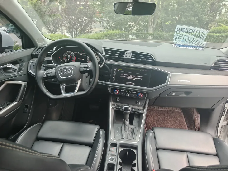Audi Q3 Audi Q3 2023 35 TFSI Stylish and Elegant 2023 — thumbnail 3