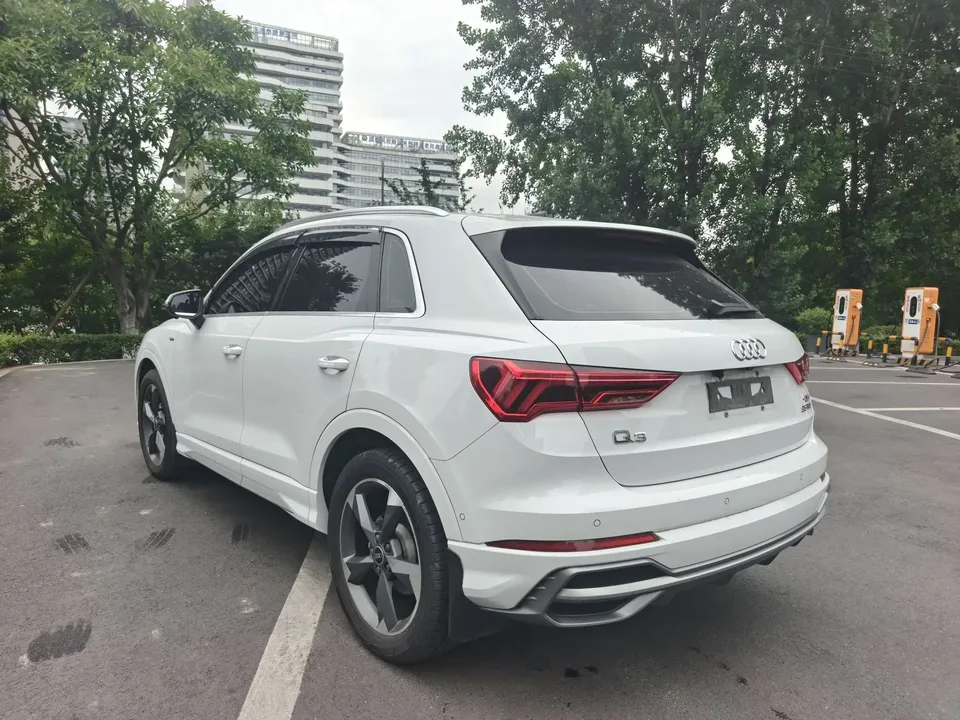 Audi Q3 Audi Q3 2023 35 TFSI Stylish and Elegant 2023 — thumbnail 4
