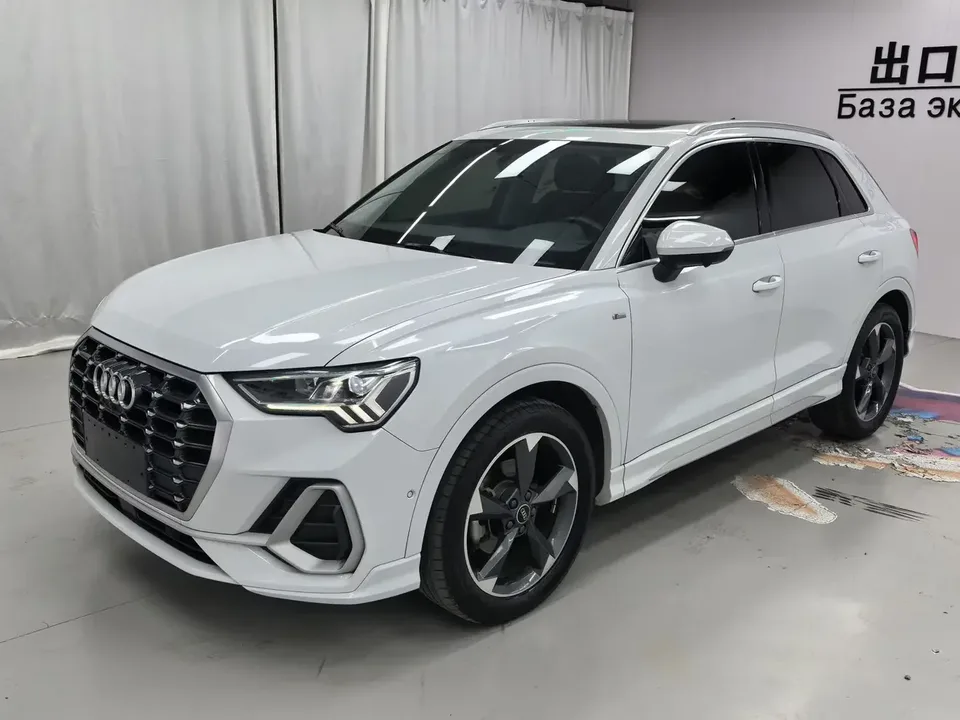 Audi Q3 Audi Q3 2022 35 TFSI Stylish Dynamic 2022 — photo 1, buy with delivery to Moscow