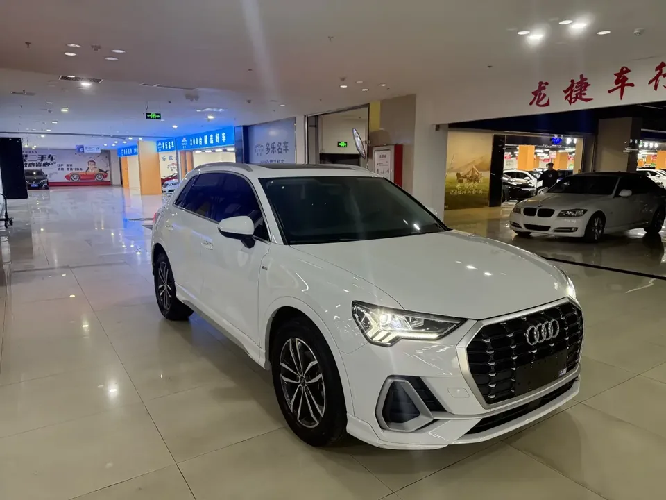 Audi Q3 Audi Q3 2022 35 TFSI Progressive Dynamic 2022 — фото 1, купить с доставкой в Москву