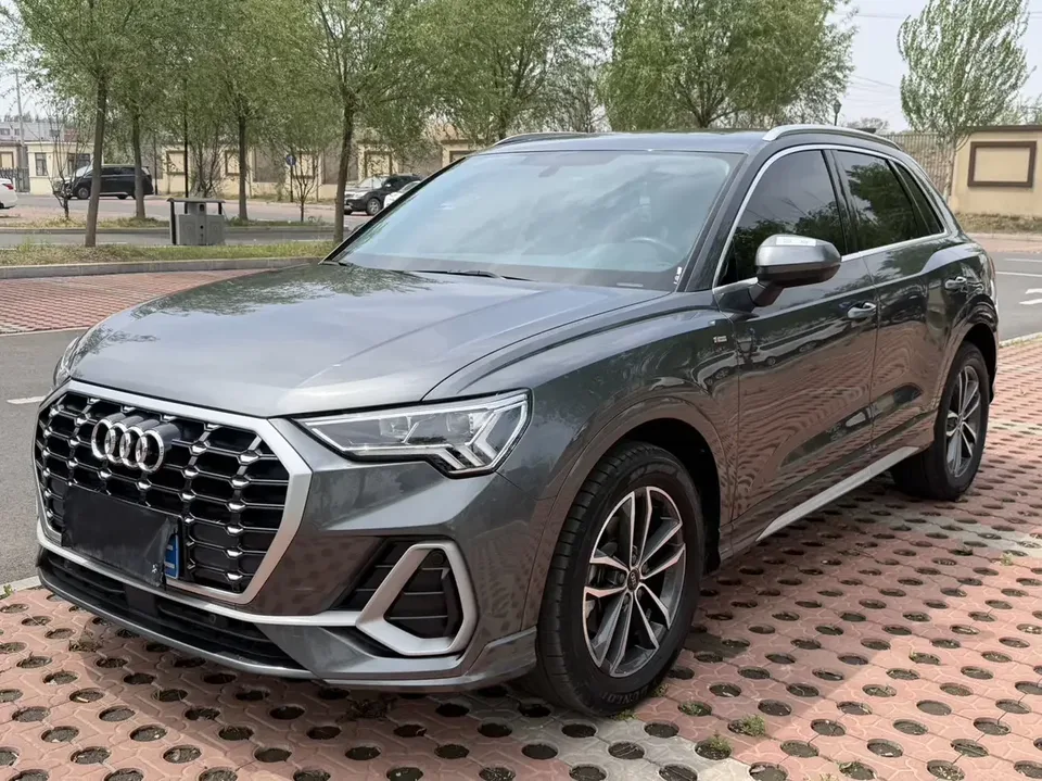 Audi Q3 Audi Q3 2022 35 TFSI Progressive Dynamic 2022 — photo 1, buy with delivery to Moscow