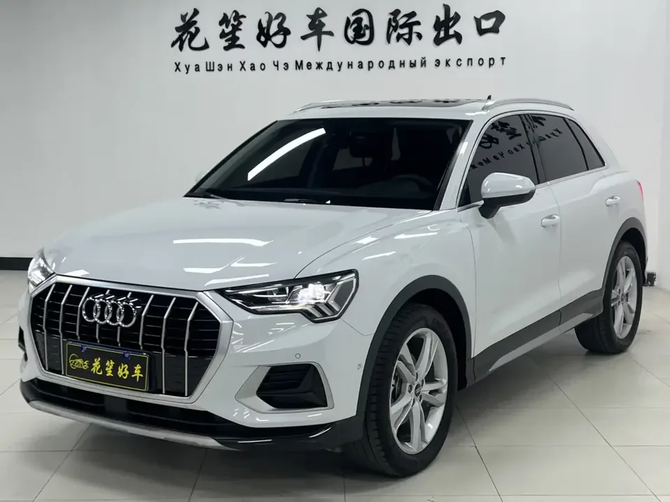 Audi Q3 Audi Q3 2022 35 TFSI Stylish and Elegant 2023 — photo 1, buy with delivery to Moscow