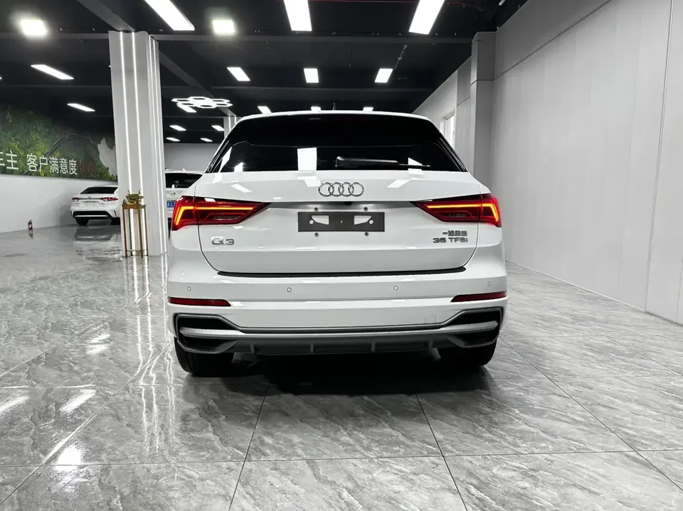 Audi Q3 Audi Q3 2022 35 TFSI Stylish Dynamic 2022 — thumbnail 2