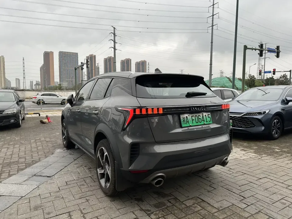 Lynk & Co 06 EM-P Lynk & Co 06 EM-P 2023 PHEV Remix Shero 2022 — thumbnail 2