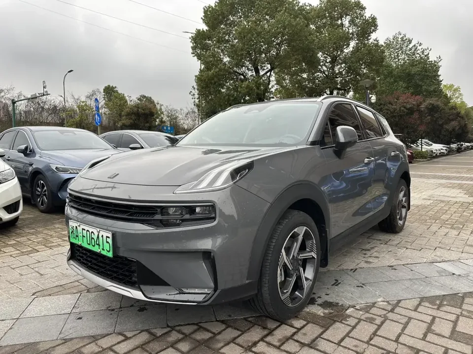 Lynk & Co 06 EM-P Lynk & Co 06 EM-P 2023 PHEV Remix Shero 2022 — photo 1, buy with delivery to Moscow