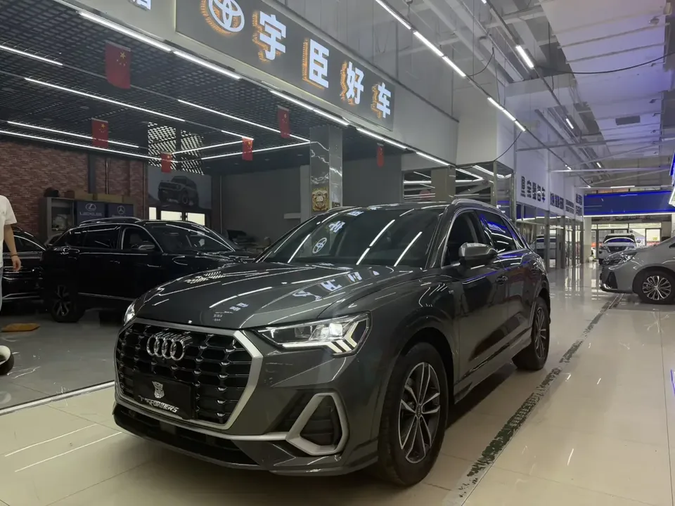 Audi Q3 Audi Q3 2022 35 TFSI Progressive Dynamic 2022 — photo 1, buy with delivery to Moscow