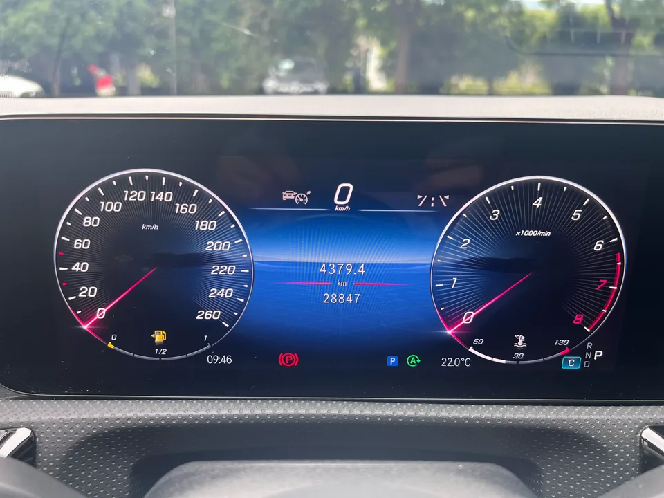 Mercedes-Benz Klasa A Mercedes Benz A Class 2023 A 200 L Sports Sedan Dynamic Edition 2023 — thumbnail 5
