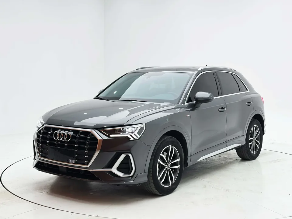 Audi Q3 Audi Q3 2022 35 TFSI Progressive Dynamic 2022 — photo 1, buy with delivery to Moscow