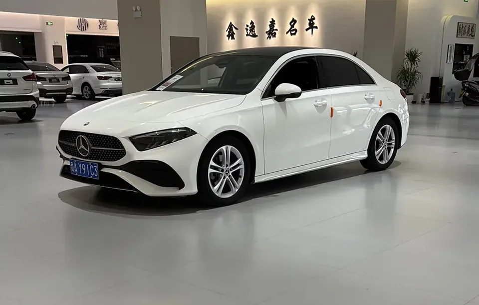 Mercedes-Benz Klasa A Mercedes Benz A Class 2024 A 180L 2024 — photo 1, buy with delivery to Moscow