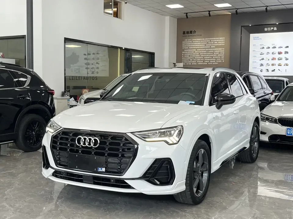 Audi Q3 Audi Q3 2022 35 TFSI Stylish Dynamic 2022 — фото 1, купить с доставкой в Москву