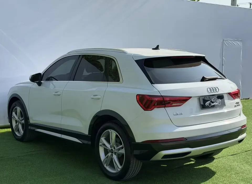 Audi Q3 Audi Q3 2021 35 TFSI Stylish and Elegant 2022 — thumbnail 4