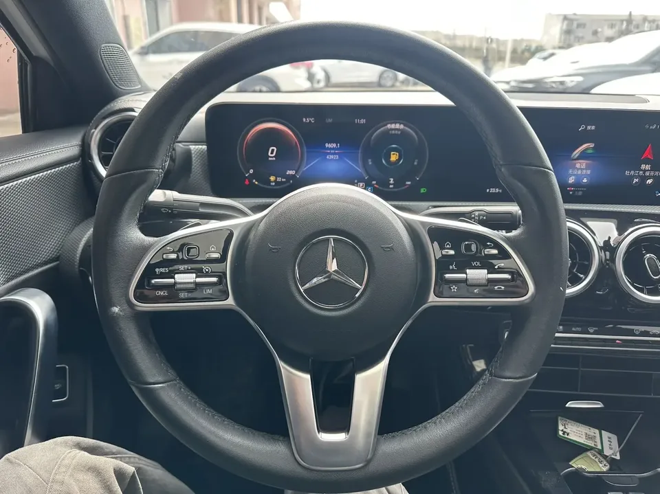 Mercedes-Benz Klasa A Mercedes Benz A Class 2022 A 180L 2022 — thumbnail 4