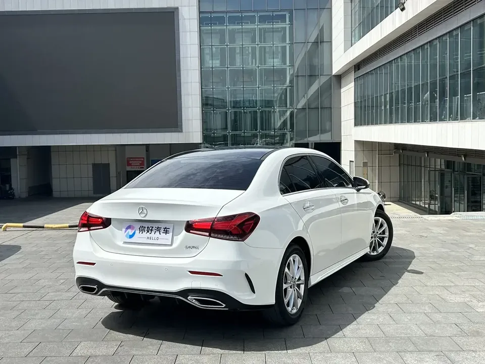 Mercedes-Benz Klasa A Mercedes Benz A Class 2022 A 200 L Sports Sedan Dynamic Edition 2022 — thumbnail 2