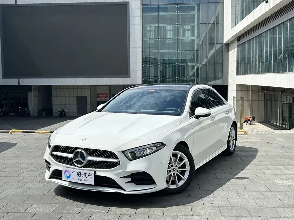 Mercedes-Benz Klasa A Mercedes Benz A Class 2022 A 200 L Sports Sedan Dynamic Edition 2022 — photo 1, buy with delivery to Moscow