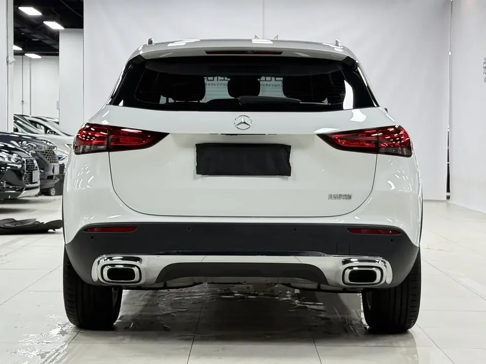 Mercedes-Benz GLA Mercedes-Benz GLA 2022 GLA 180 2022 — thumbnail 2