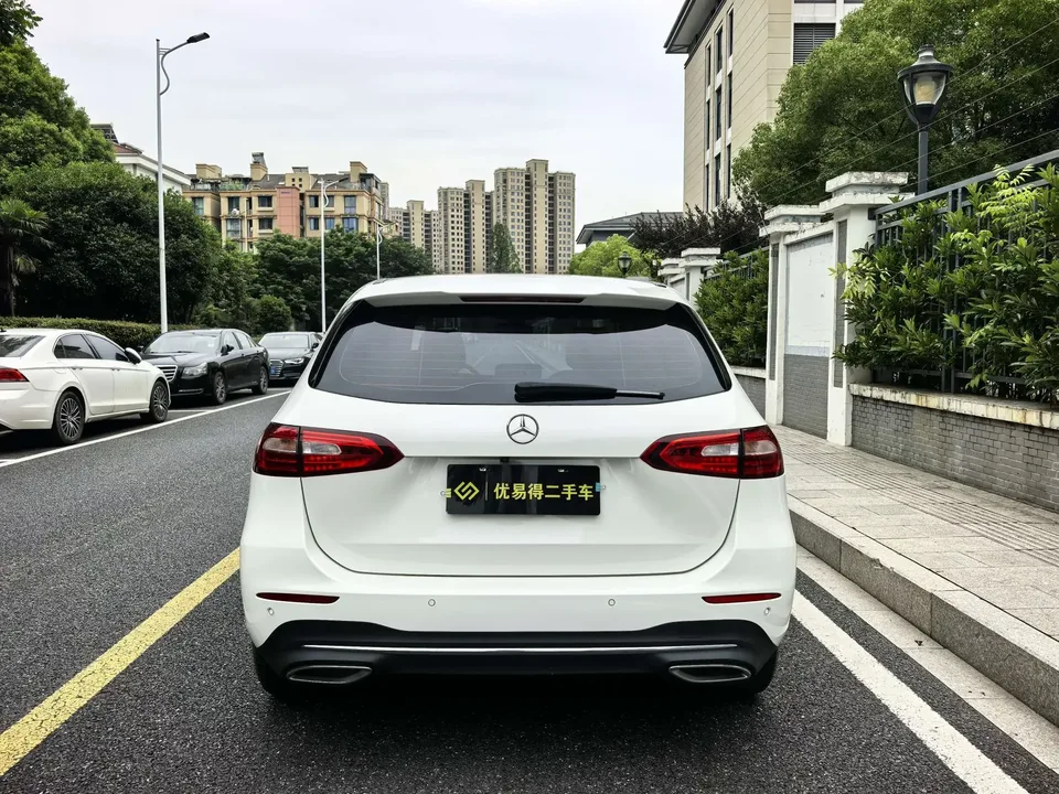 Mercedes-Benz B-Class Mercedes Benz B Class 2022 B 180 Fashionable 2022 — thumbnail 5