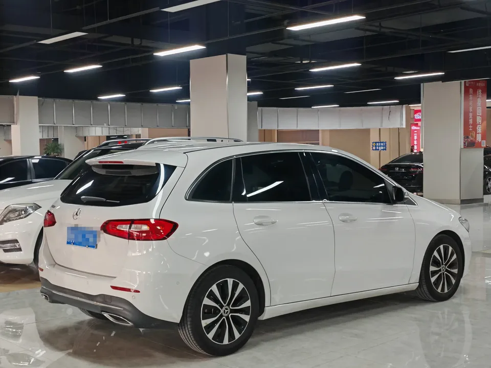 Mercedes-Benz B-Class Mercedes Benz B Class 2022 B 180 Fashionable 2022 — thumbnail 2