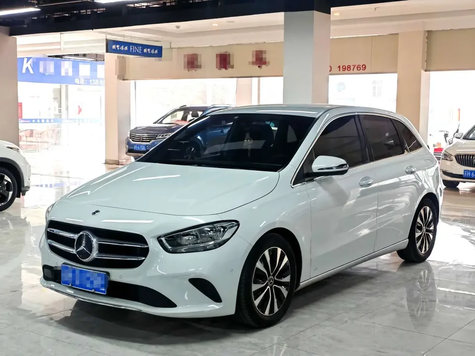 Mercedes-Benz B-Class Mercedes Benz B Class 2022 B 180 Fashionable 2022 — photo 1, buy with delivery to Moscow