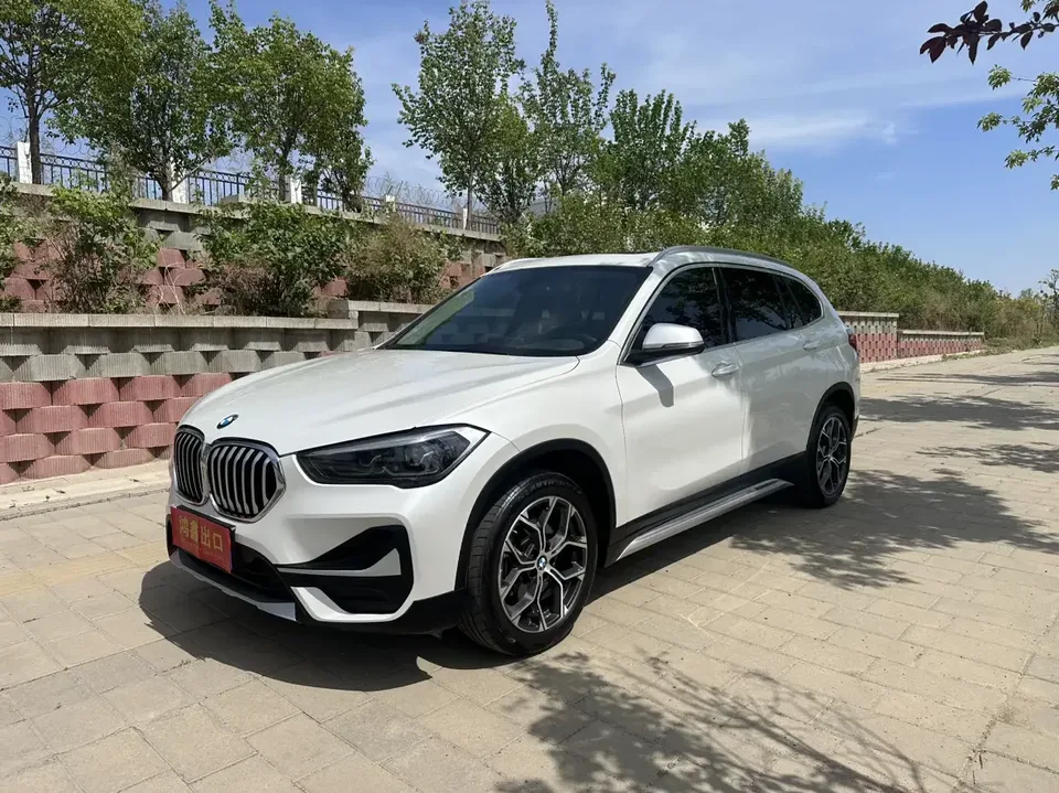 BMW X1 BMW X1 2022 sDrive20Li Fashion 2022 — photo 1, buy with delivery to Moscow