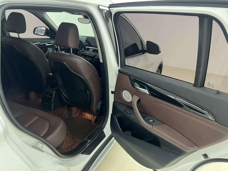 BMW X1 BMW X1 2022 sDrive20Li Premium 2022 — thumbnail 5