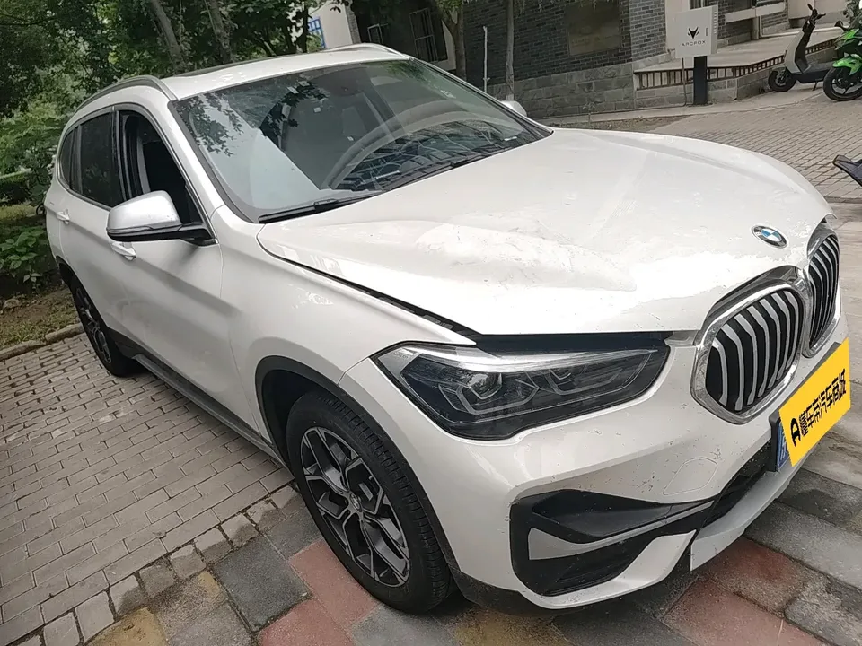 BMW X1 BMW X1 2022 sDrive20Li Fashion 2023 — thumbnail 3