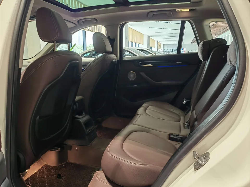 BMW X1 BMW X1 2022 sDrive20Li Fashion 2023 — thumbnail 4