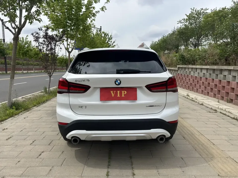 BMW X1 BMW X1 2022 sDrive20Li Fashion 2022 — thumbnail 2