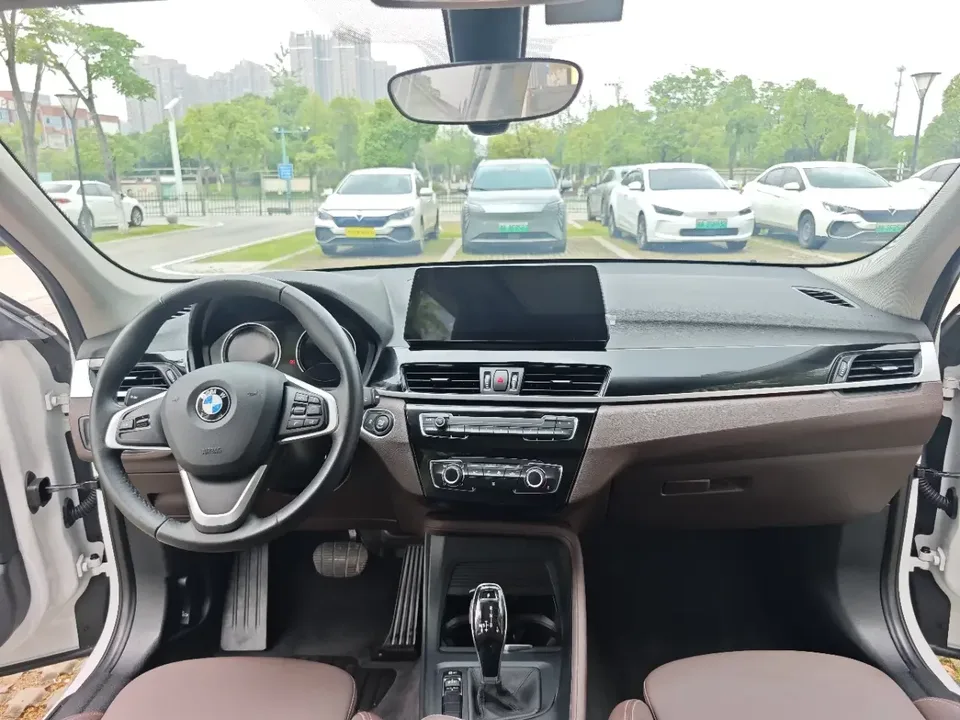 BMW X1 BMW X1 2022 sDrive20Li Fashion 2023 — thumbnail 3