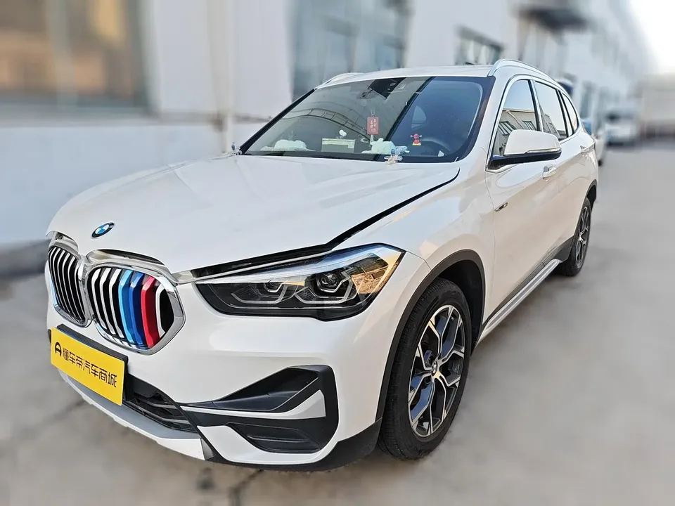 BMW X1 BMW X1 2022 sDrive20Li Fashion 2022 — photo 1, buy with delivery to Moscow