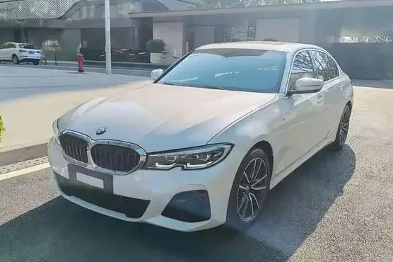 BMW 3 Series BMW 3 Series 2022 320Li M Sport Package 2022 — photo 1, buy with delivery to Moscow