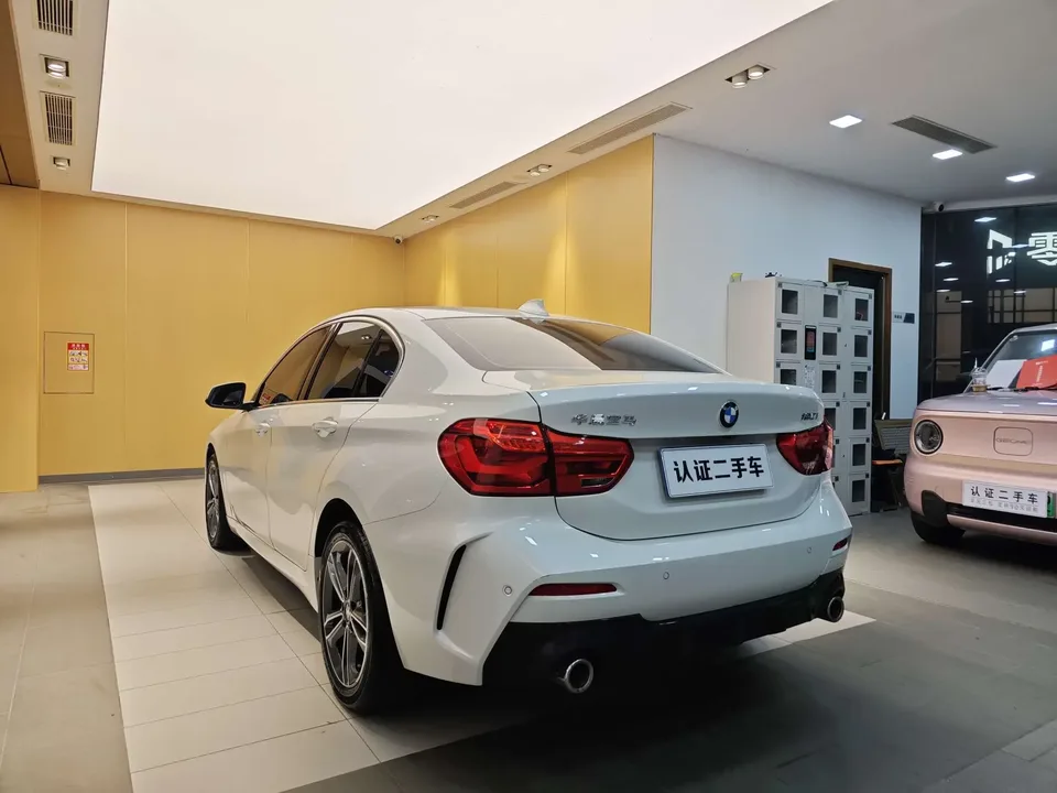 BMW 1 Series BMW 1 Series 2023 120i M Sport 2023 — thumbnail 2