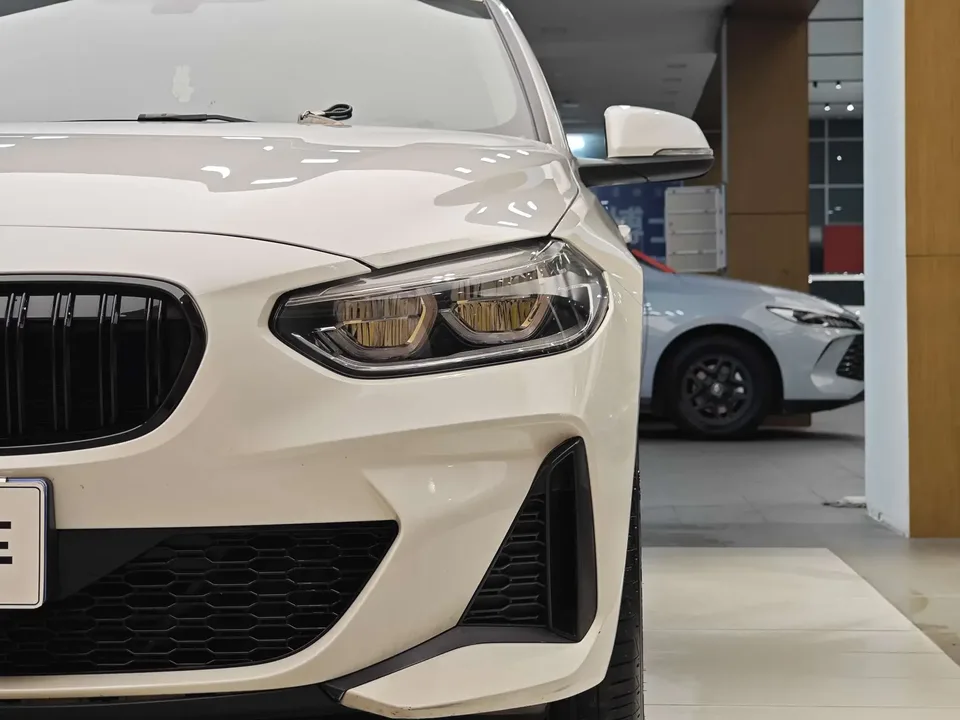 BMW 1 Series BMW 1 Series 2023 120i M Sport 2023 — thumbnail 3