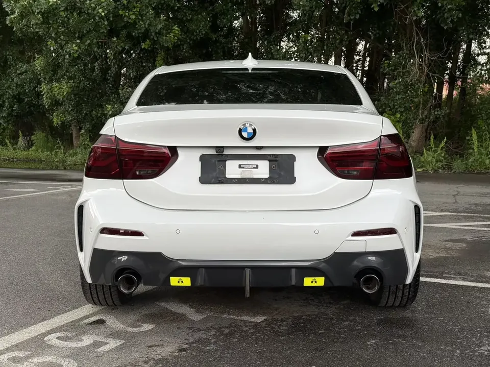 BMW 1 Series BMW 1 Series 2021 120i M Sport Night Edition 2022 — thumbnail 2