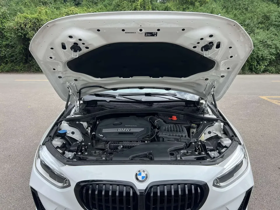 BMW 1 Series BMW 1 Series 2023 120i M Sport Night Edition 2022 — thumbnail 3