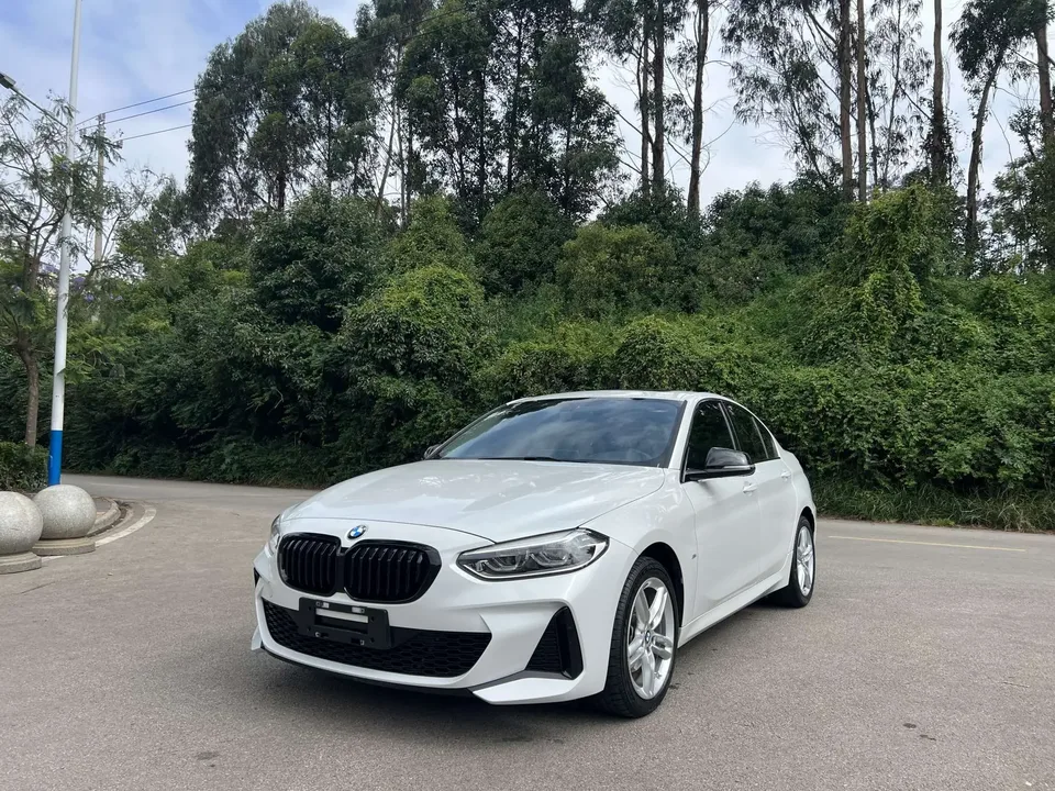 BMW 1 Series BMW 1 Series 2023 120i M Sport Night Edition 2022 — фото 1, купить с доставкой в Москву