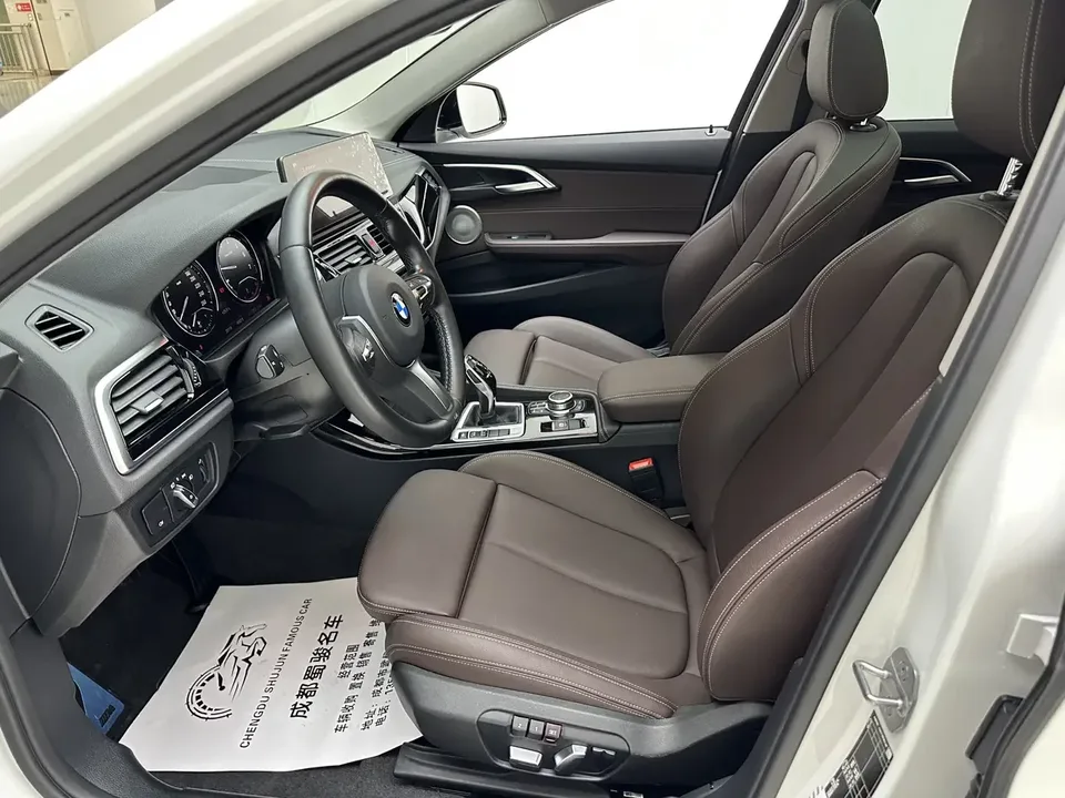 BMW 1 Series BMW 1 Series 2021 120i M Sport Night Edition 2023 — thumbnail 5