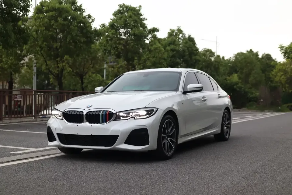 BMW 3 Series BMW 3 Series 2022 320Li M Sport Package 2022 — photo 1, buy with delivery to Moscow