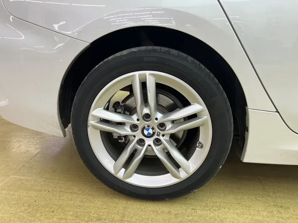BMW 1 Series BMW 1 Series 2023 120i M Sport Night Edition 2022 — thumbnail 4