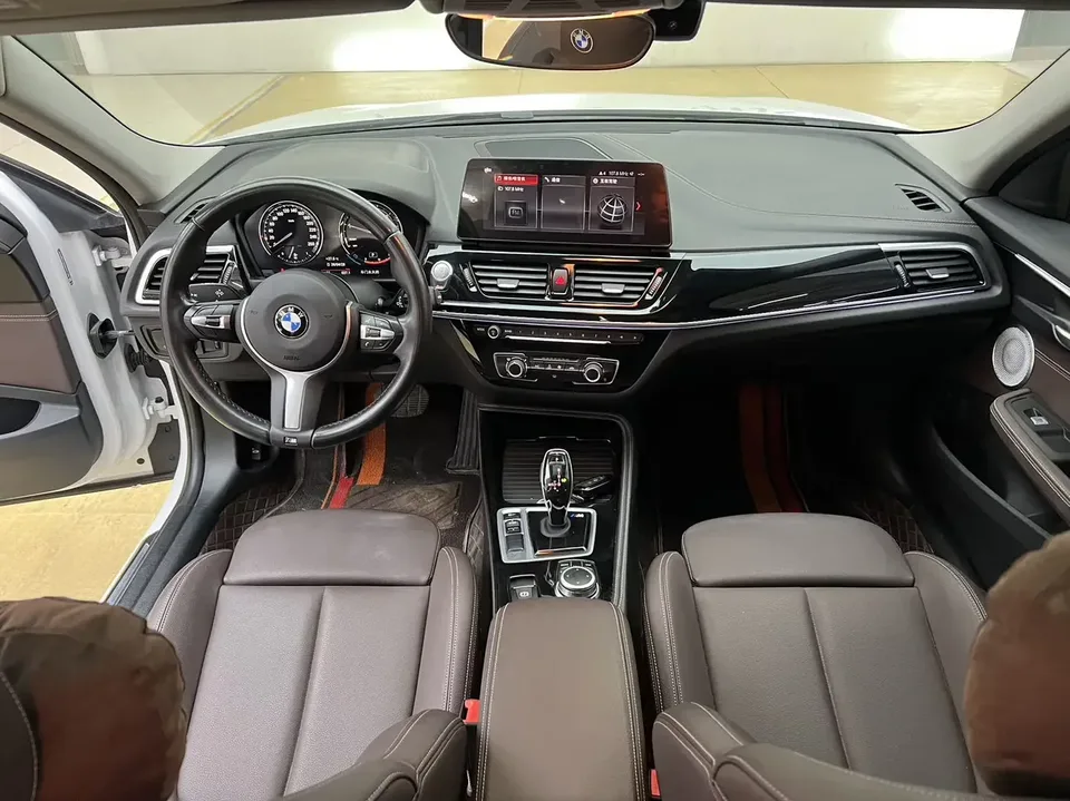 BMW 1 Series BMW 1 Series 2023 120i M Sport Night Edition 2022 — thumbnail 5