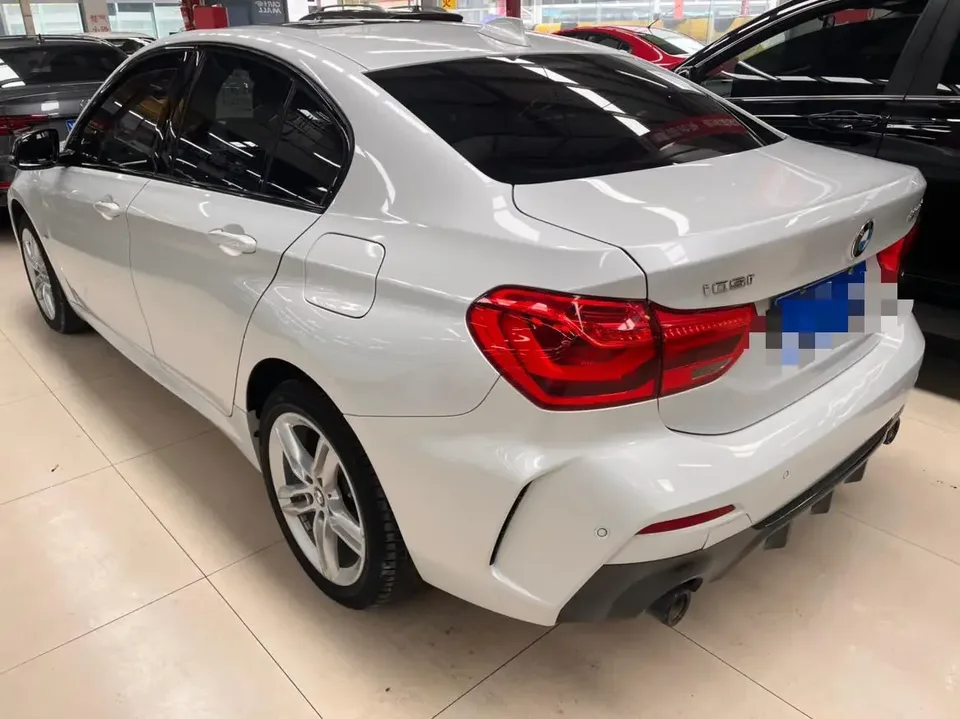 BMW 1 Series BMW 1 Series 2021 120i M Sport Night Edition 2023 — thumbnail 4